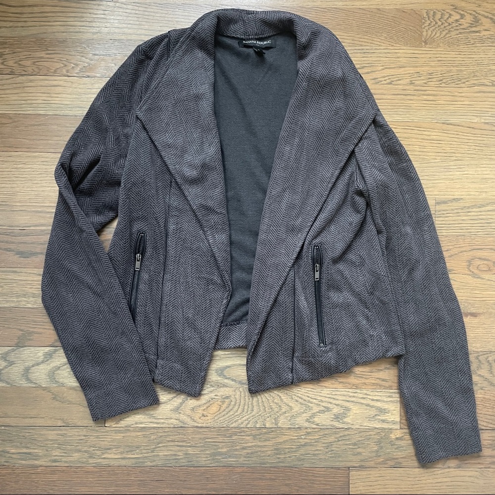 Banana Republic grey chevron blazer size small soft faux leather trim